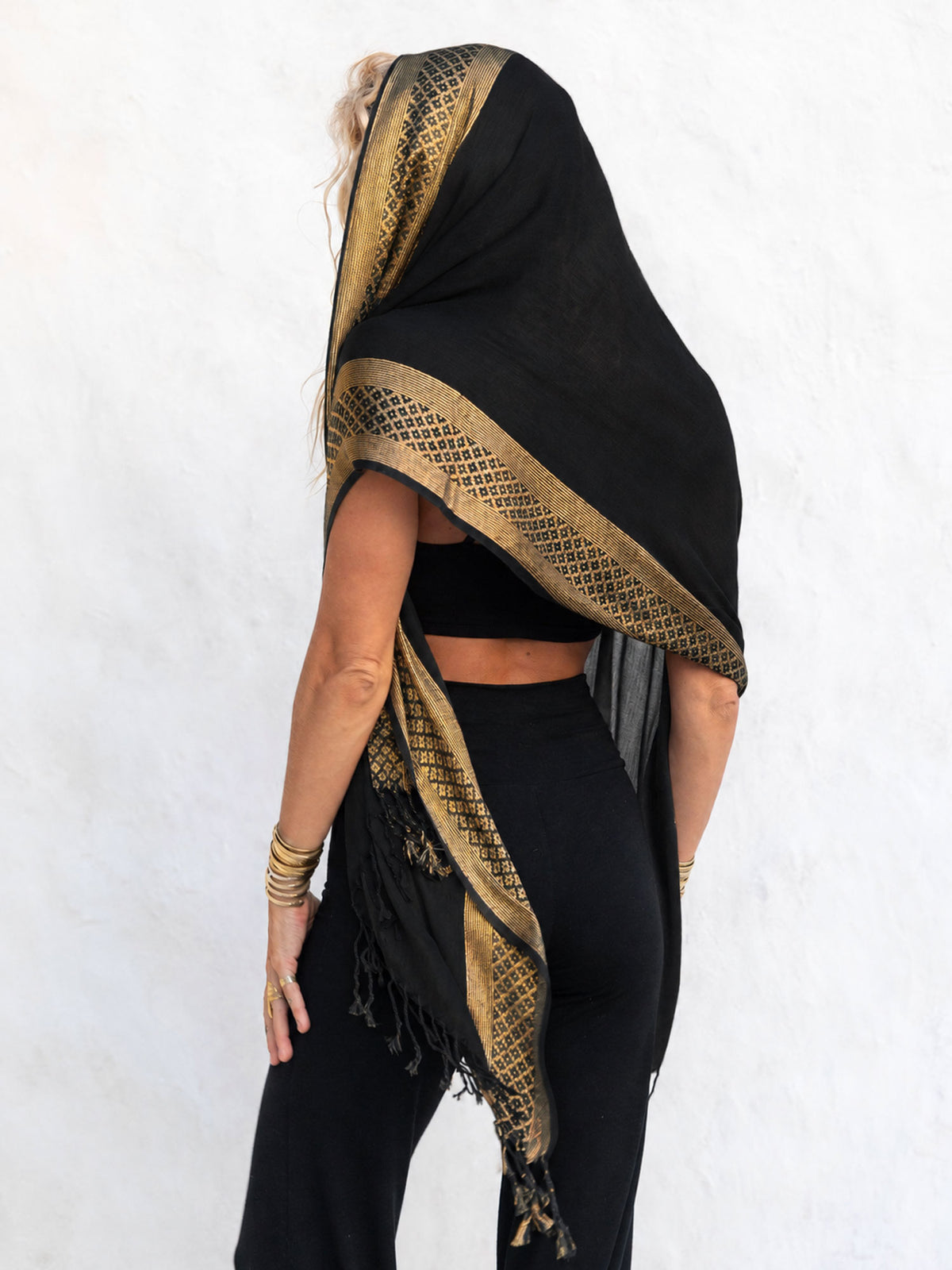 The Priestess Scarf - Black/Gold